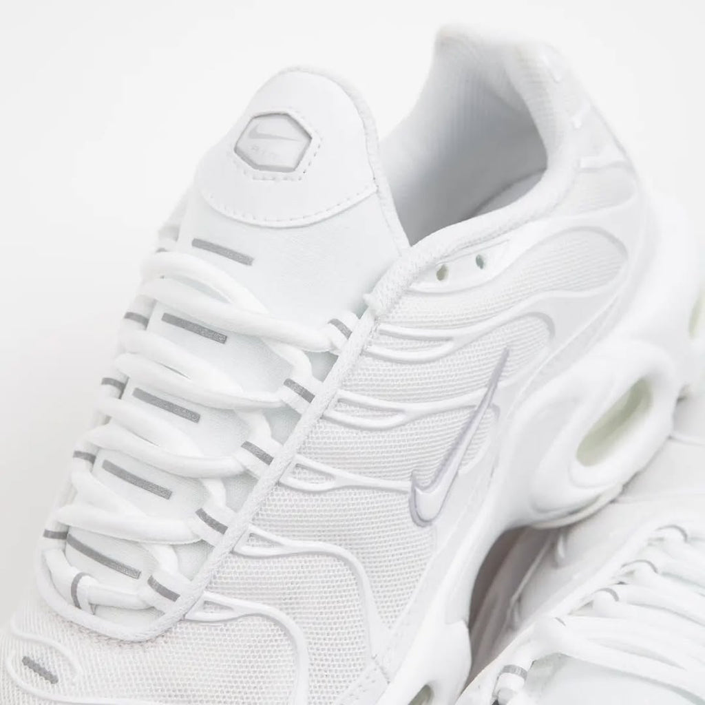 Nike Air Max Plus TN "Triple White Classic"