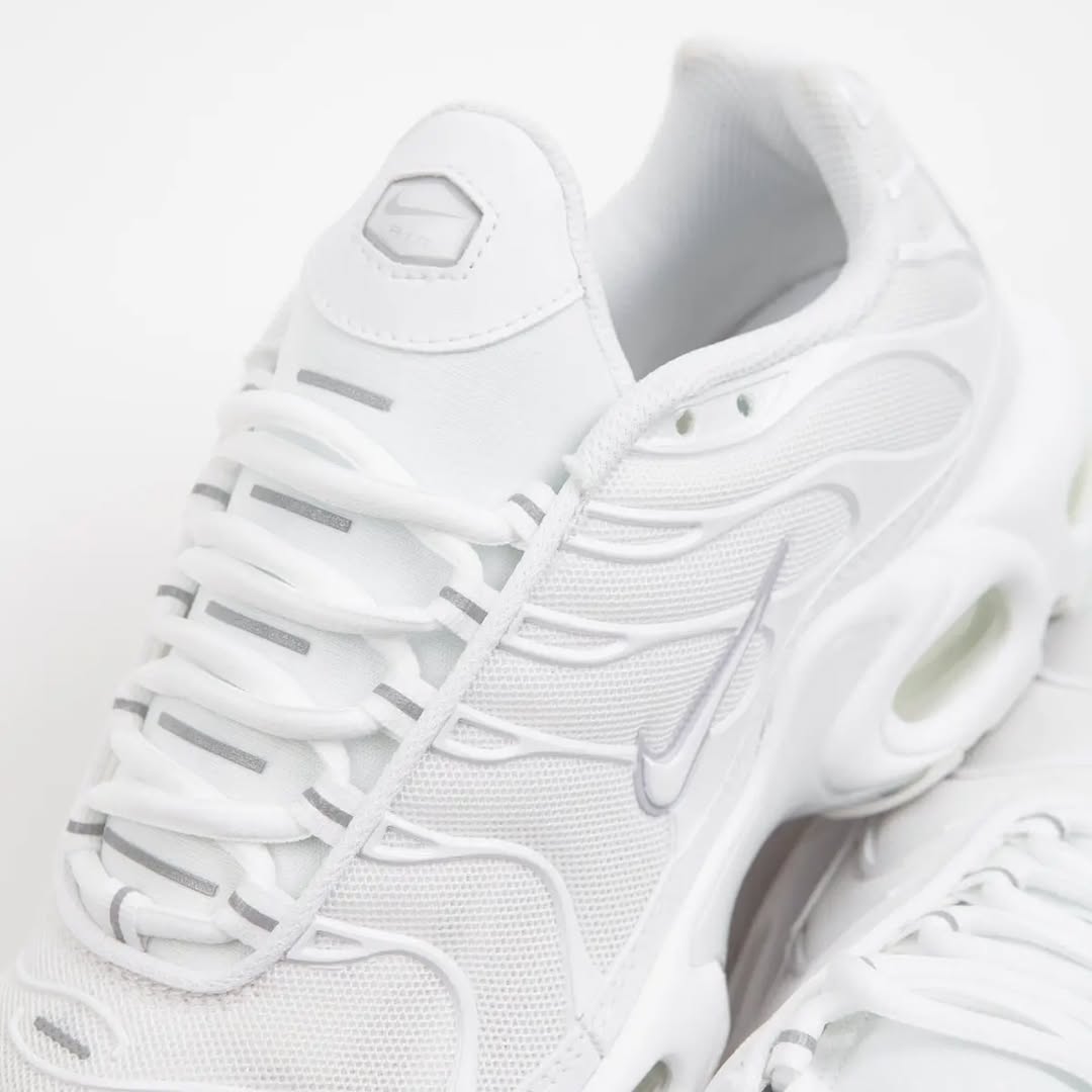 Nike Air Max Plus TN "Triple White Classic"