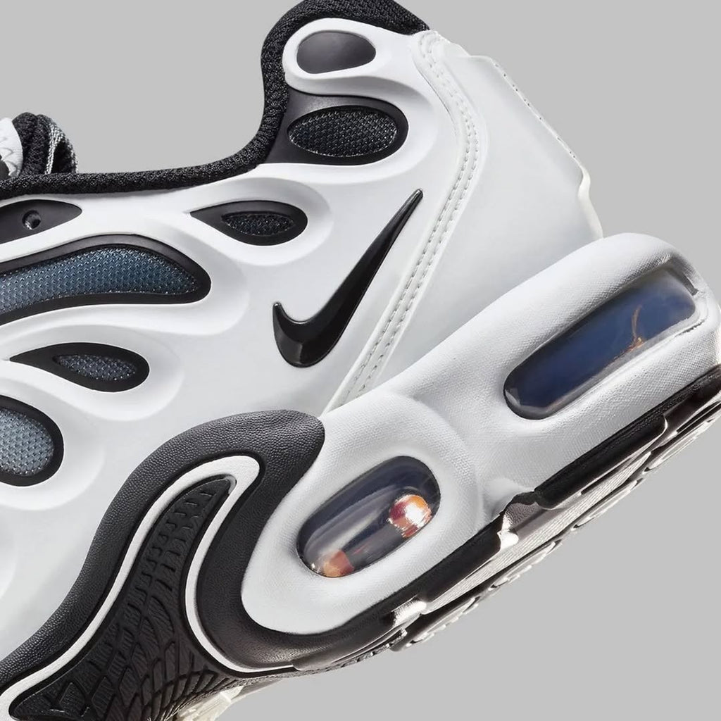 Nike Air Max Plus TN Drift "Panda Grey"