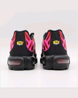 Nike Air Max Plus “Pink Fire”