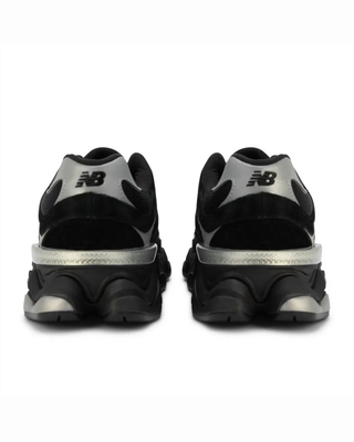 New Balance 9060 "Black / White"