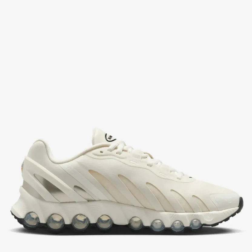 Nike DN8 "Phantom"