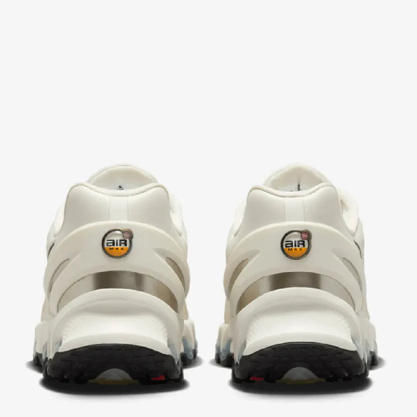 Nike DN8 "Phantom"