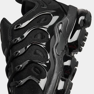 Nike Air VaporMax Plus “Triple Black”
