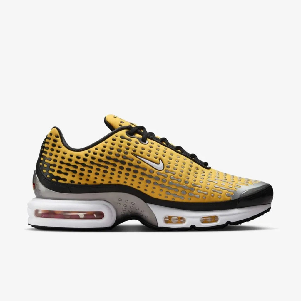 Nike Air Max Plus TN “Gold Bullet”