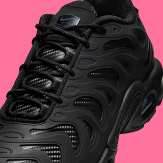 Nike Air Max Plus TN Drift "Triple Black"