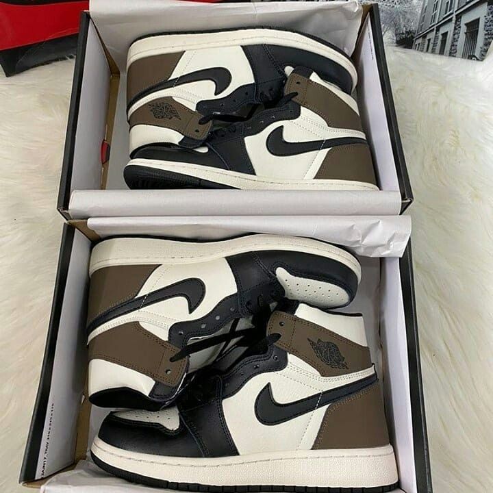 Air Jordan 1 Retro High OG “Dark Mocha”