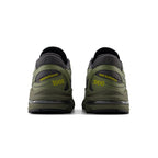 New Balance 1000 Army Green, par patika pogled na petu