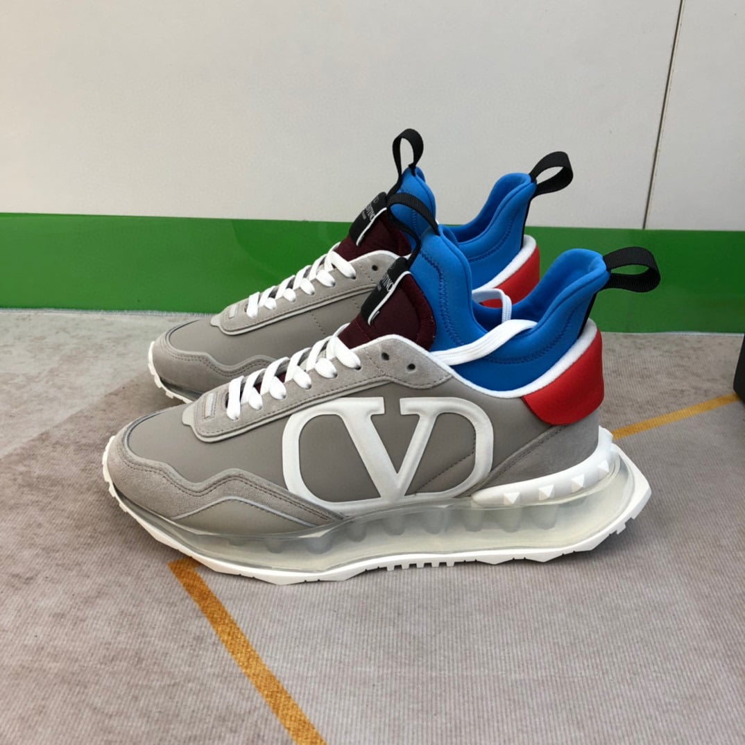 Valentino Garavani Bounce Sneaker – Grey / Blue / Red