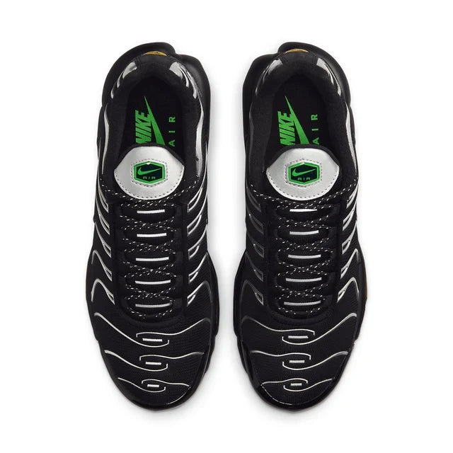 Nike Air Max Plus (Black Silver Green Strike) — fotografija 4
