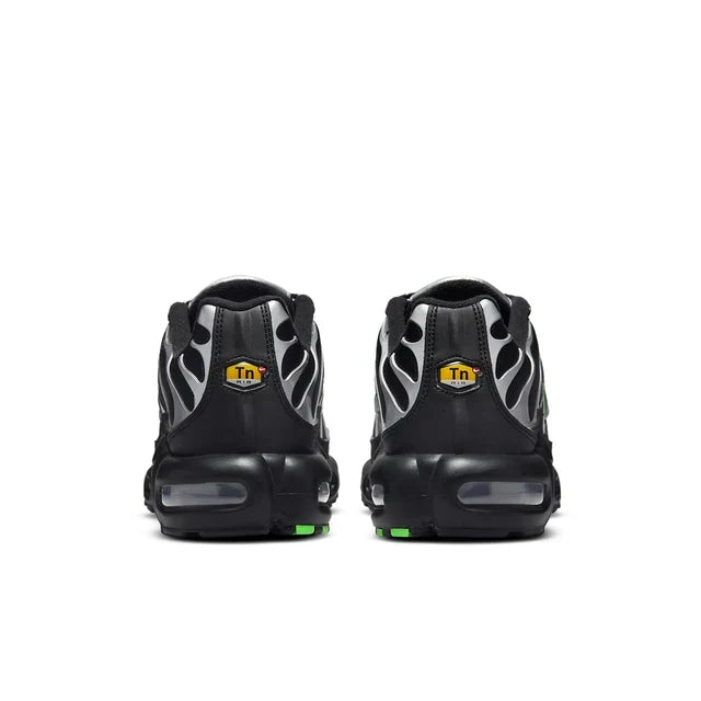 Nike Air Max Plus (Black Silver Green Strike) — fotografija 5