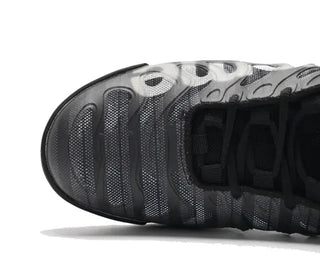 Supreme x Nike Air Max Plus (Black) — fotografija 3